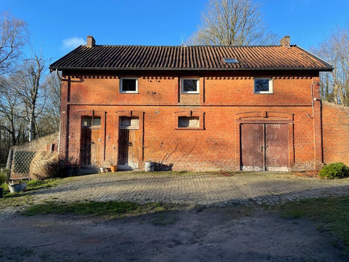 Гостевой дом La Bruyere Du Coq Stables Sart-Dames-Avelines Экстерьер фото